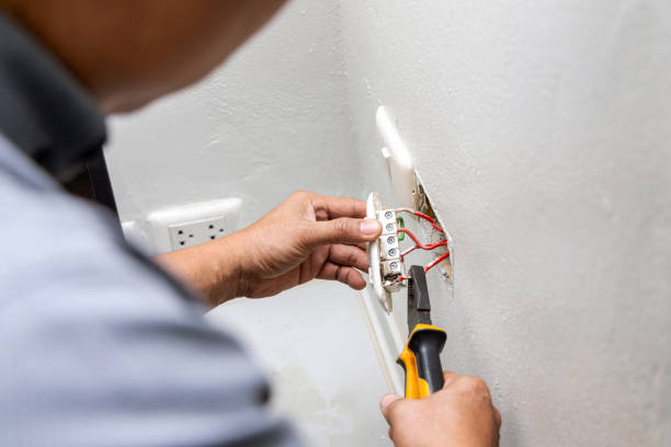 Best Affordable Electrician  in Daphne, AL